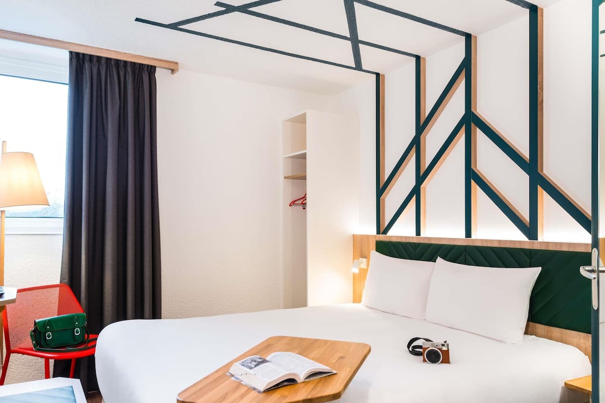 Room, 1 Double Bed (XS) | Desk, iron/ironing board, free cribs/infant beds, free WiFi