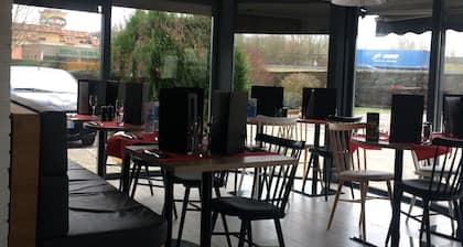 ibis Styles Rouen Val De Reuil