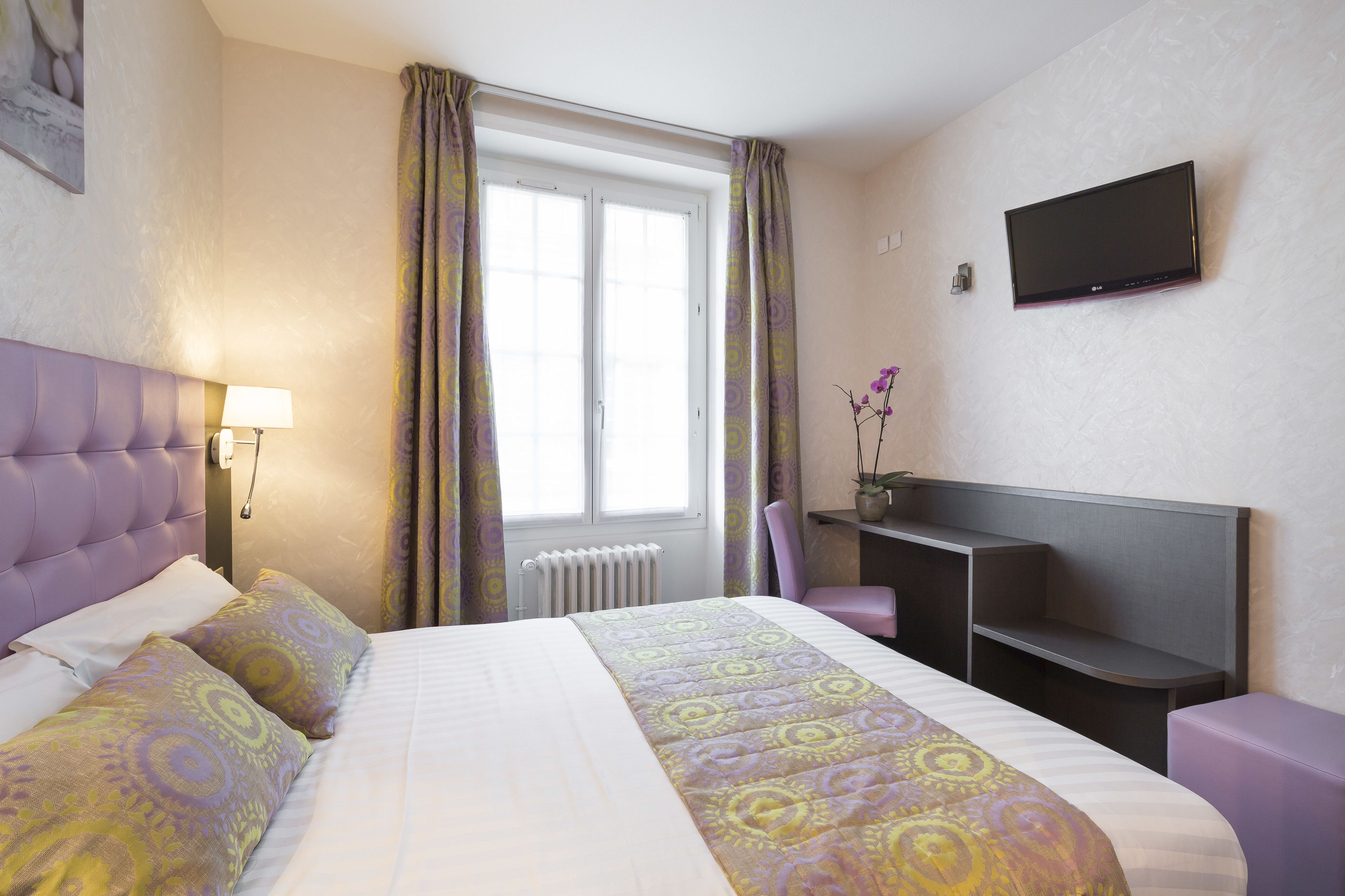 comfort double room, 1 double bed | desk, soundproofing, free wifi