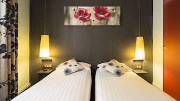 ห้องคอมฟอร์ททวิน, เตียงเดี่ยว 2 เตียง | โต๊ะทำงาน, ห้องเก็บเสียง, Wi-Fi ฟรี