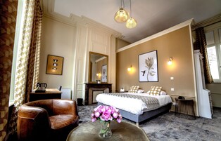 Quarto superluxo, 1 cama King, para não fumantes | Cofres nos quartos, escrivaninha, quartos à prova de som