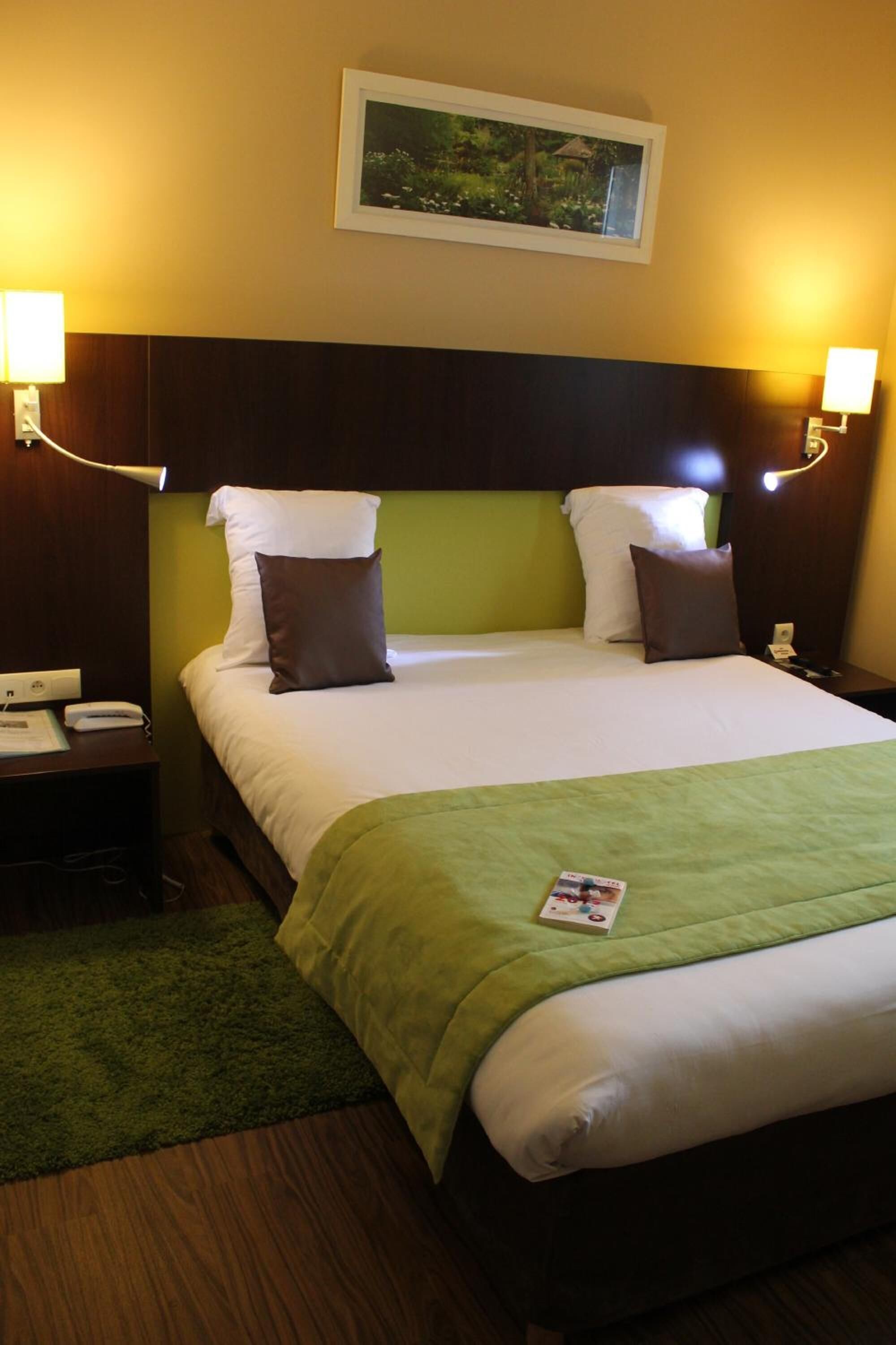 desk, soundproofing, iron/ironing board, free cots/infant beds