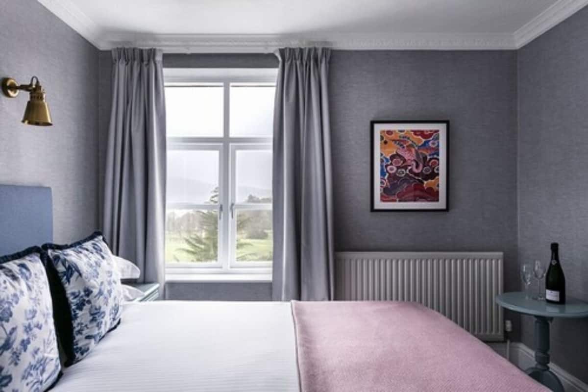 Doppelzimmer, Seeblick | Schreibtisch, Bettwäsche