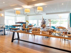 Frokostbuffé er inkludert hver dag