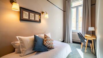 Triple Deluxe Family | Egyptian cotton sheets, premium bedding, Select Comfort beds