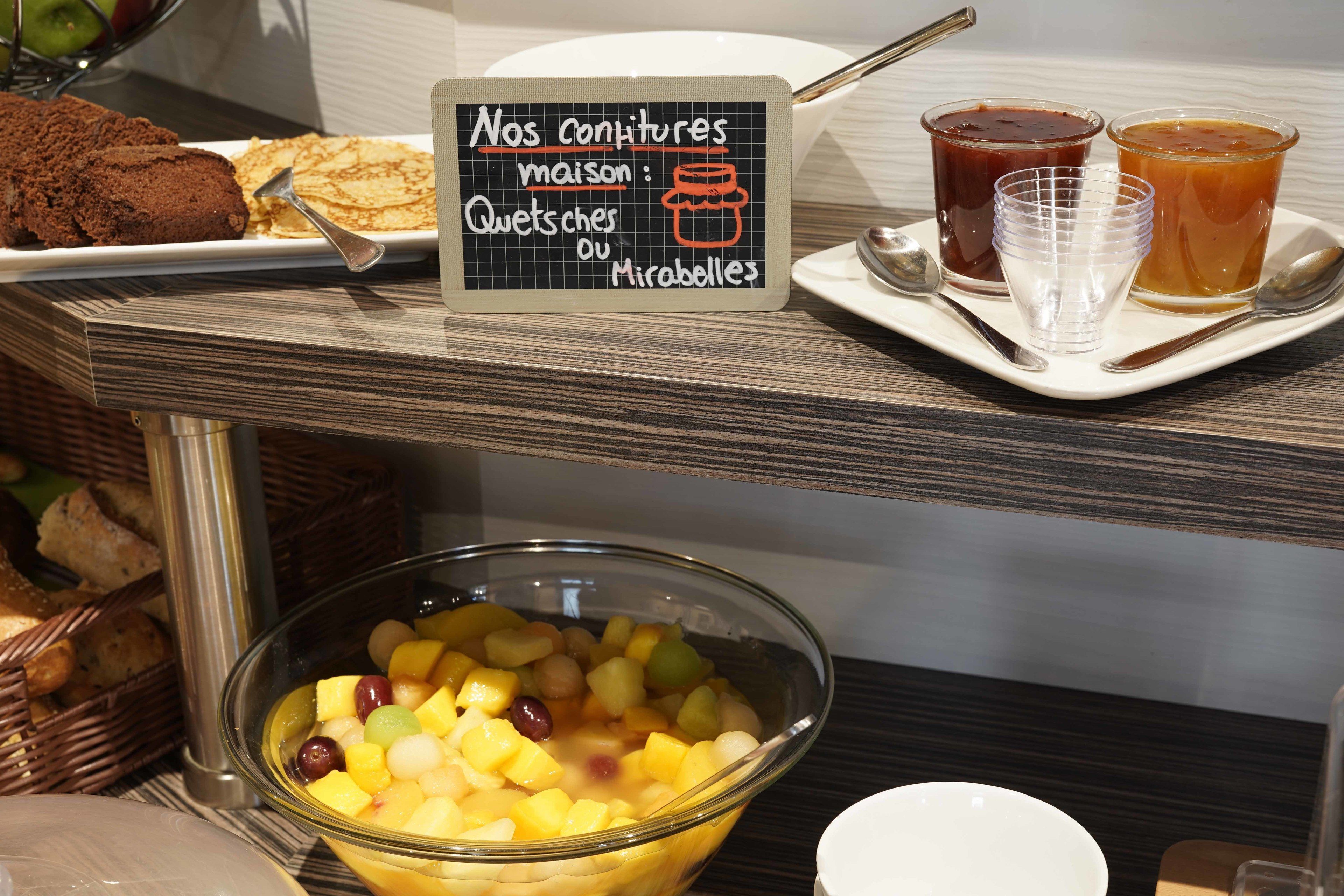 daily buffet breakfast (eur 11 per person)