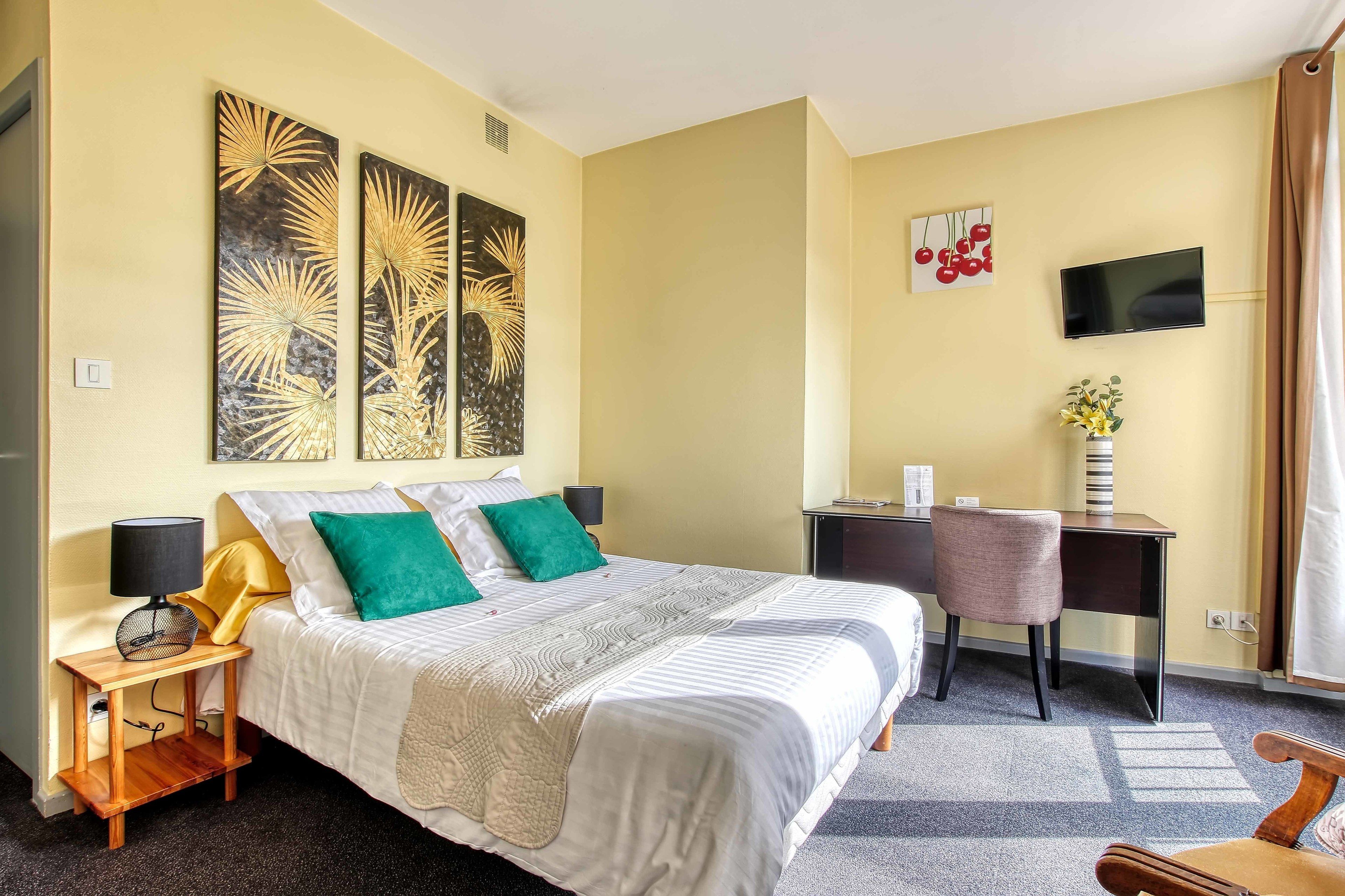 in-room safe, desk, soundproofing, iron/ironing board