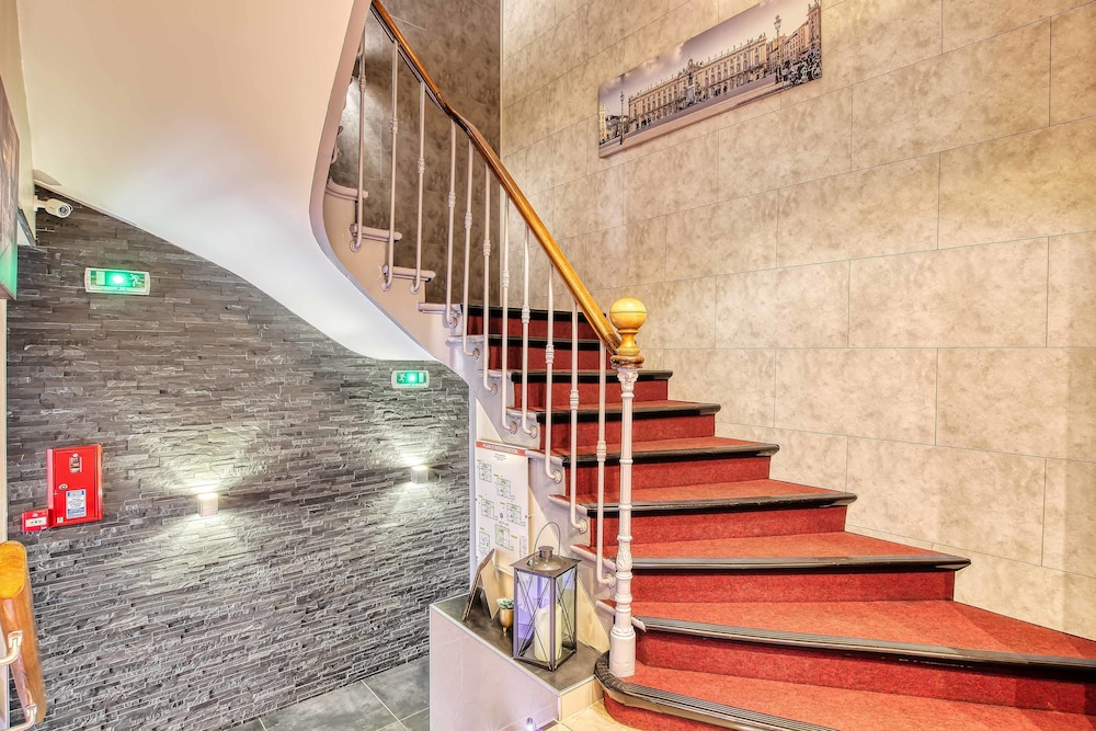 La Residence by null