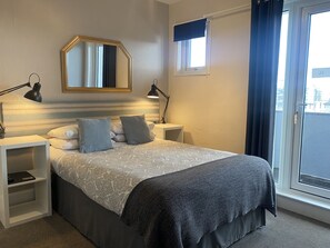Comfort Double Room, Ensuite | Desk, bed sheets - Marlborough Hotel (Shanklin)