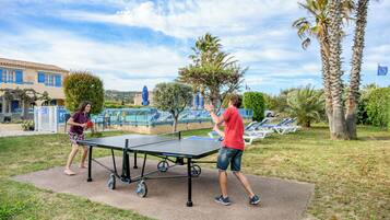 Children’s play area – outdoor