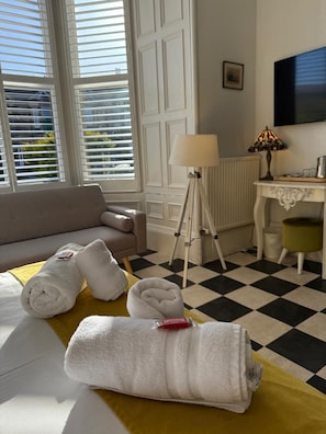 Colchones con pillow-top, tabla de planchar con plancha y wifi gratis