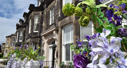 Edinburgh 37