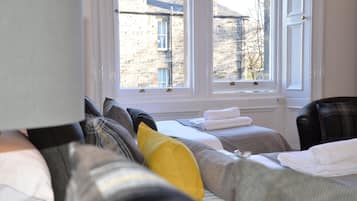 Quarto família | Camas com colchões pillow-top, ferros/tábuas de passar roupa