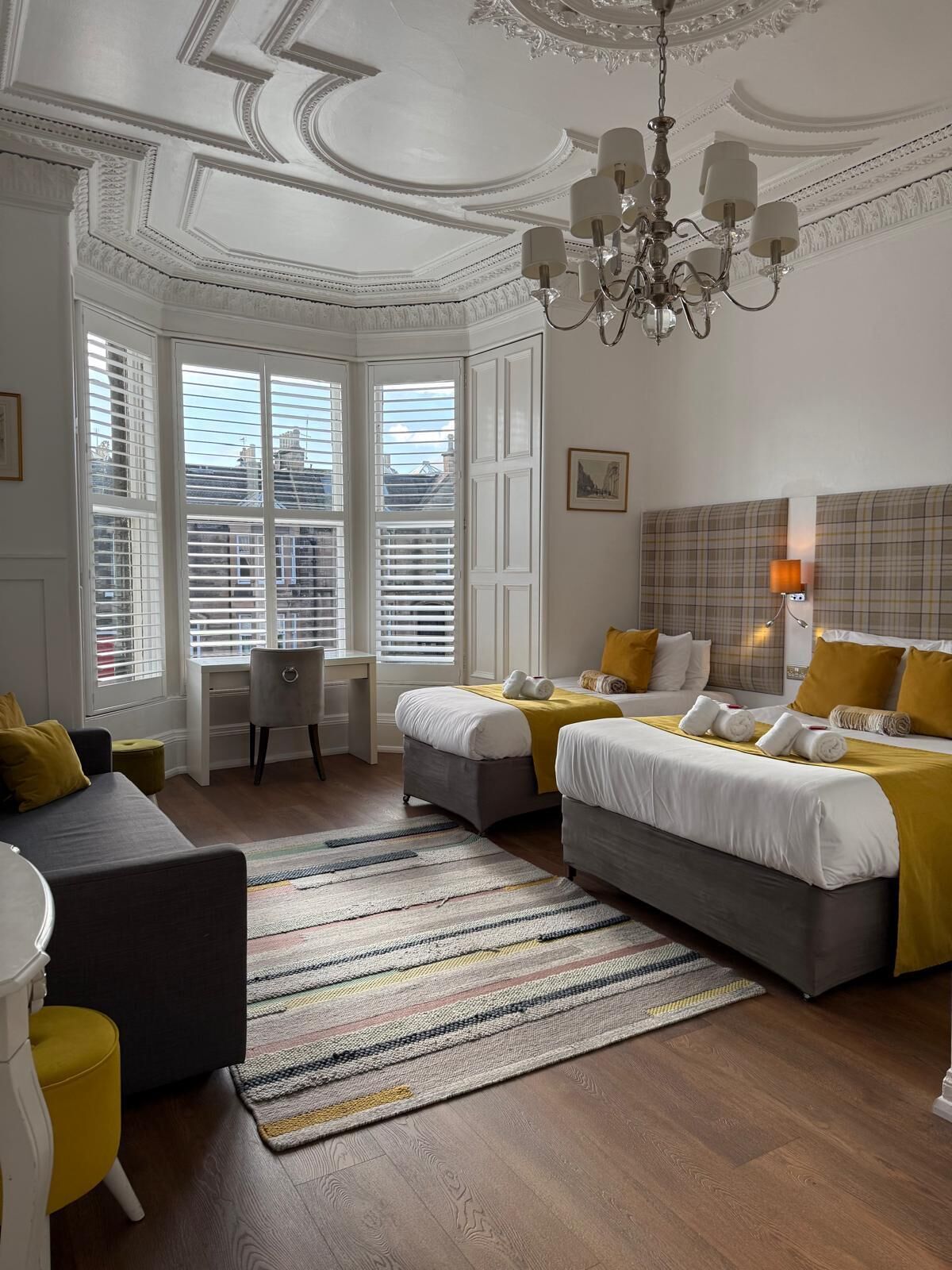 加厚床垫、熨斗/熨板、免费 WiFi、床单