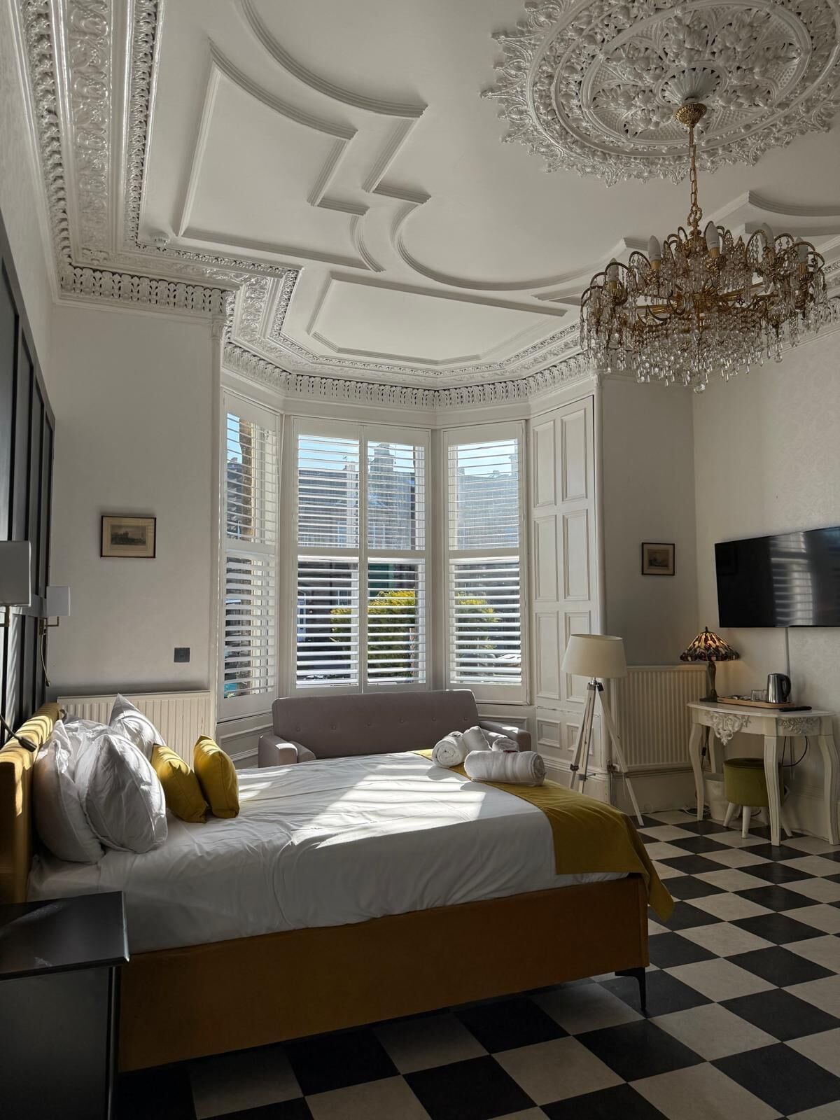 Deluxe tweepersoonskamer | Pillowtop-bedden, een strijkplank/strijkijzer, gratis wifi, beddengoed