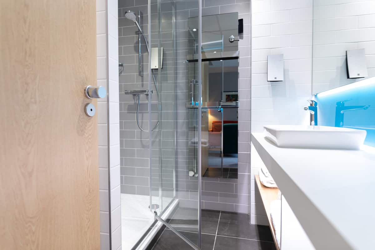 Desk, iron/ironing board, free cots/infant beds, free rollaway beds