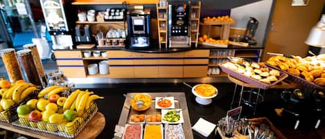 Tägliches inbegriffenes Frühstücksbuffet