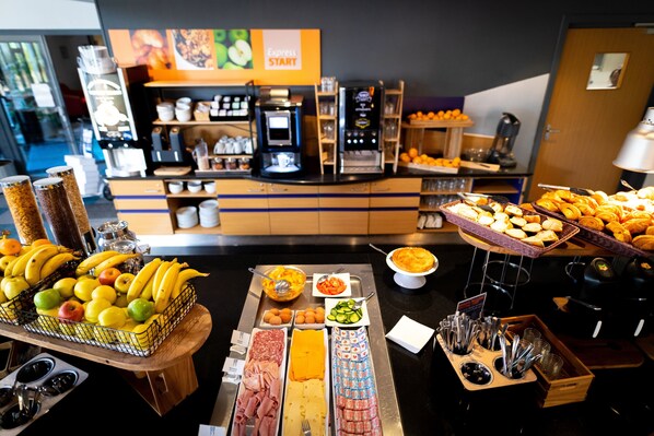 Tägliches inbegriffenes Frühstücksbuffet