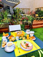 Daily buffet breakfast (EUR 14 per person)