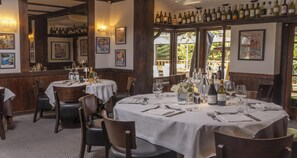 Lunch and dinner served