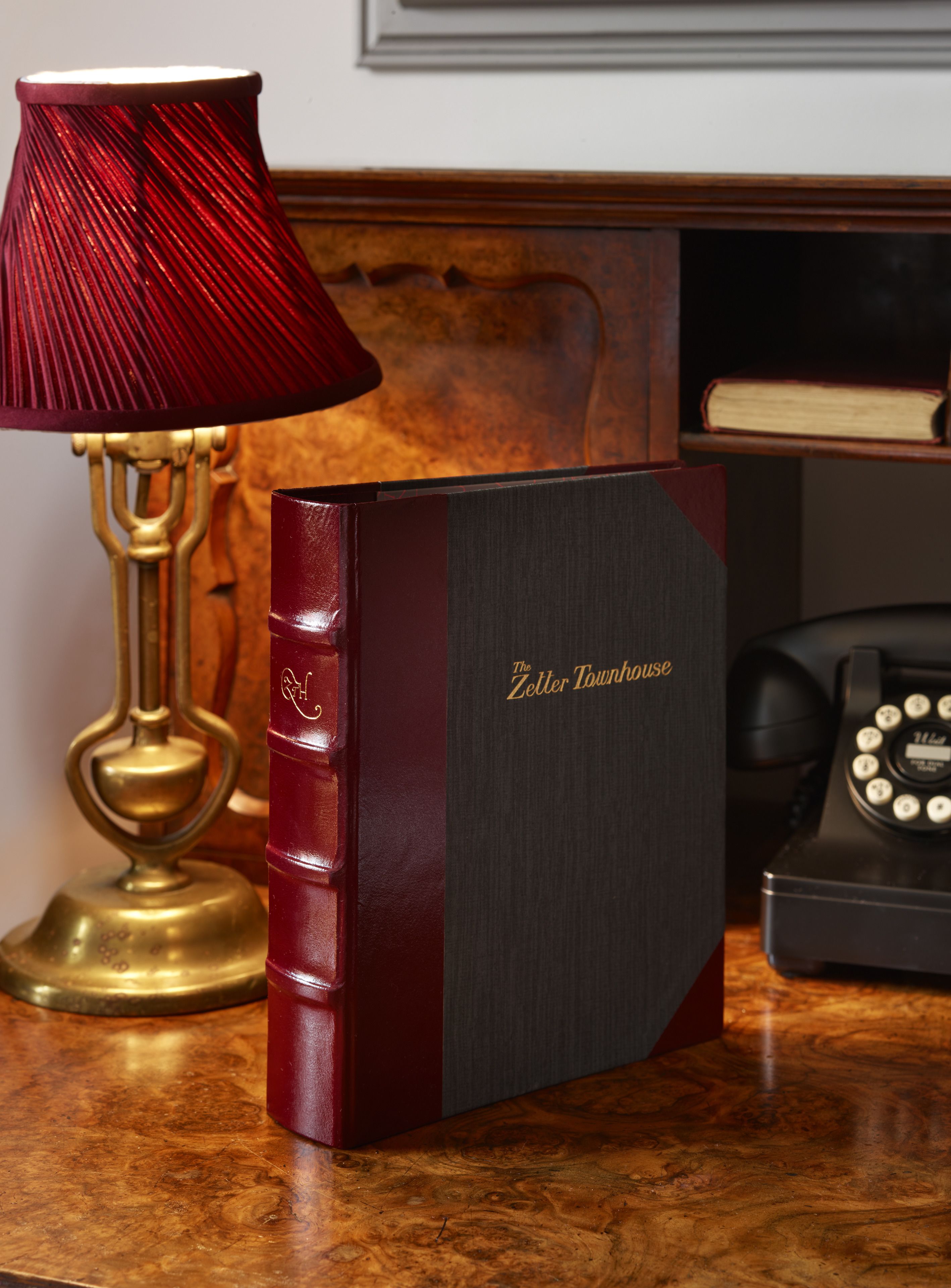 egyptian cotton sheets, premium bedding, in-room safe