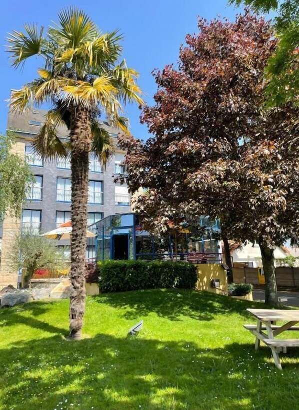 Front of property - Le Voltaire (Rennes)