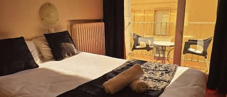 Basic-Doppelzimmer | Select-Comfort-Betten, Bügeleisen/Bügelbrett, kostenloses WLAN