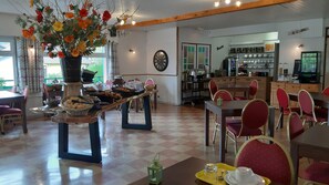 Daily buffet breakfast (EUR 12 per person)