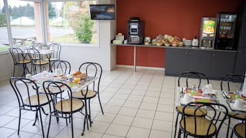 Daily buffet breakfast (EUR 10 per person)