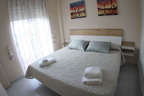 Cubrecamas, wifi gratis, ropa de cama y acceso para silla de ruedas 