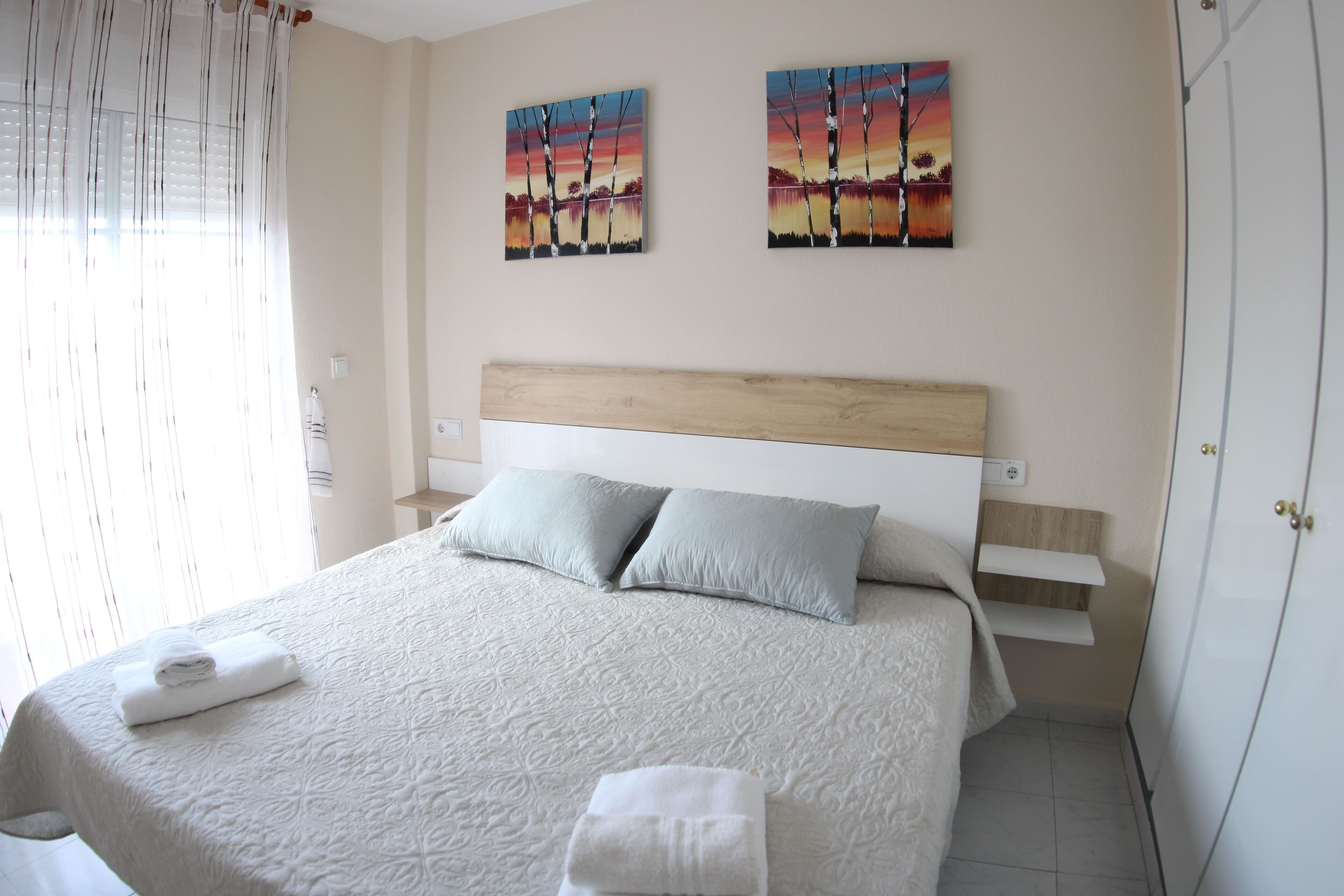 Superior appartement, 2 slaapkamers, uitzicht op zee | Donzen dekbedden, gratis wifi, beddengoed, rolstoeltoegankelijk