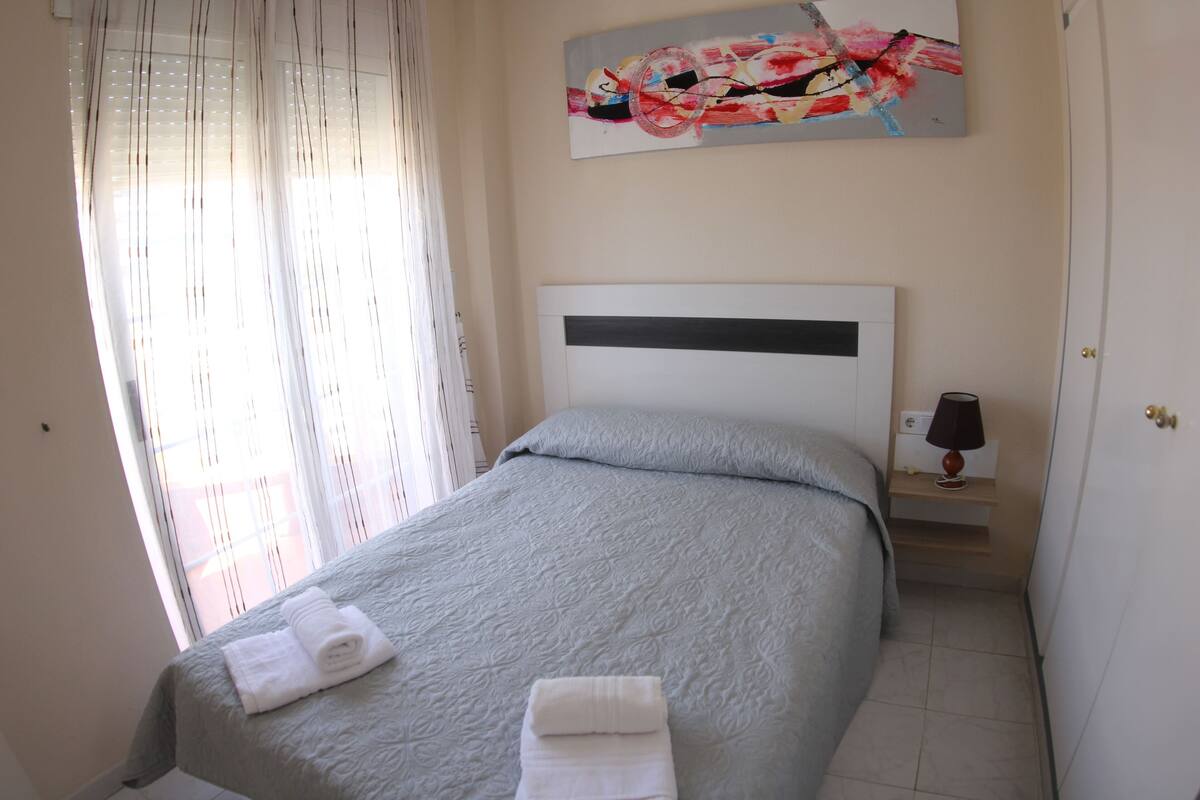 Superior-Apartment, 2 Schlafzimmer, Meerblick | Daunenbettdecken, kostenloses WLAN, Bettwäsche