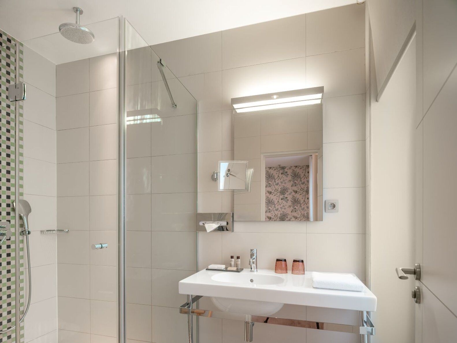 superior twin room | premium bedding, pillow-top beds, in-room safe, desk