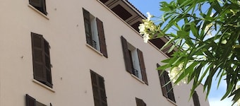 Grand Hotel