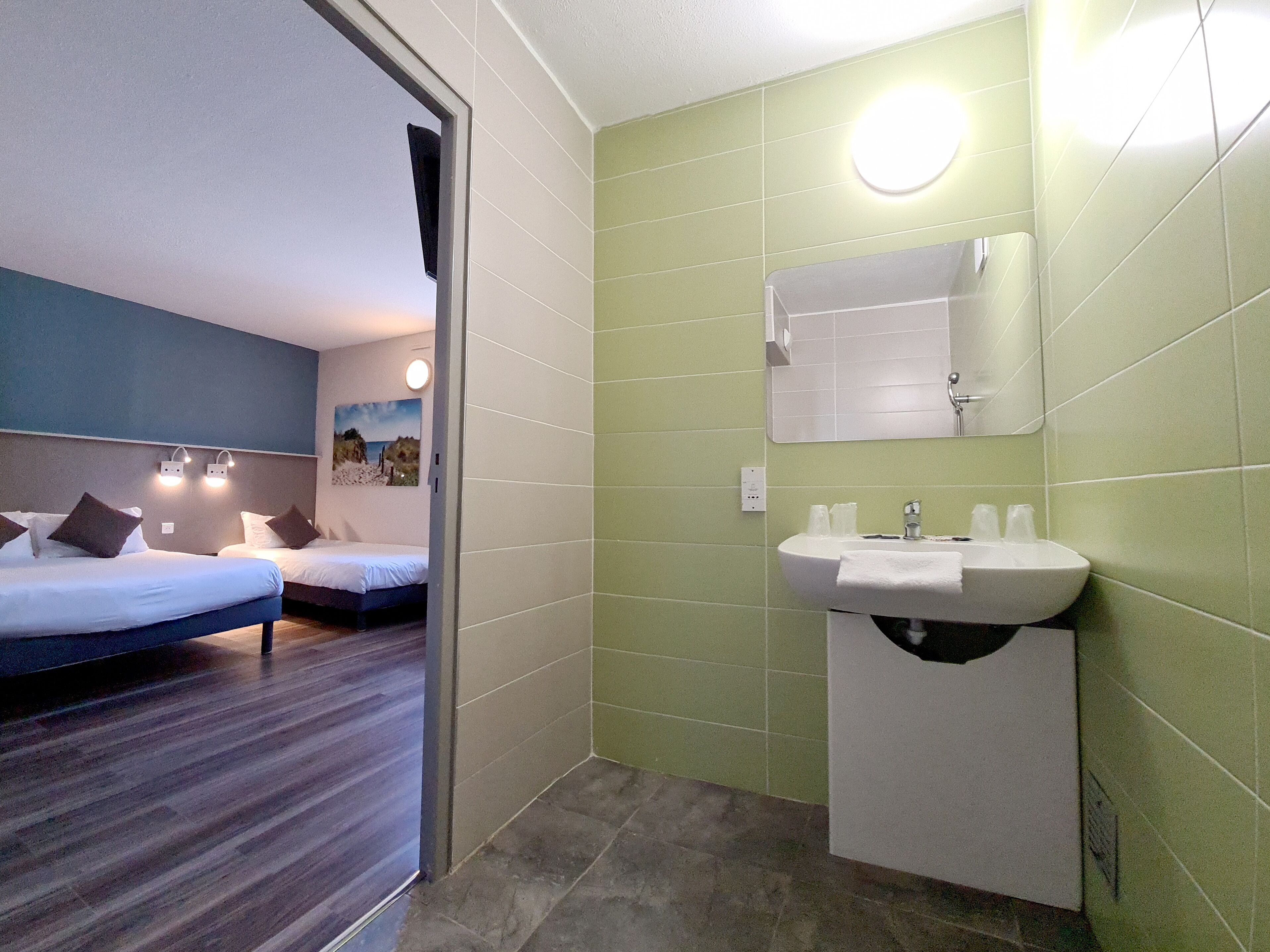 standard double room | 1 bedroom, premium bedding, desk, soundproofing