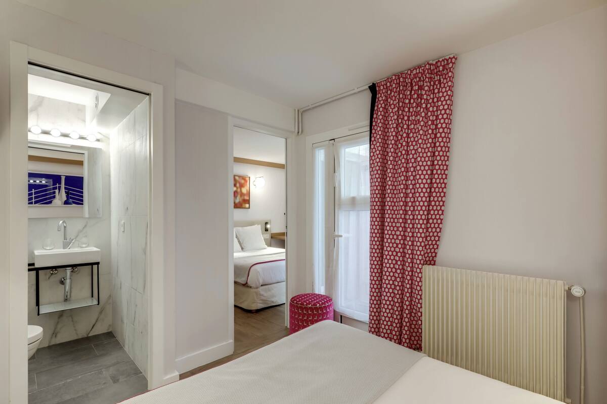 In-room safe, iron/ironing board (on request), free WiFi, bed sheets