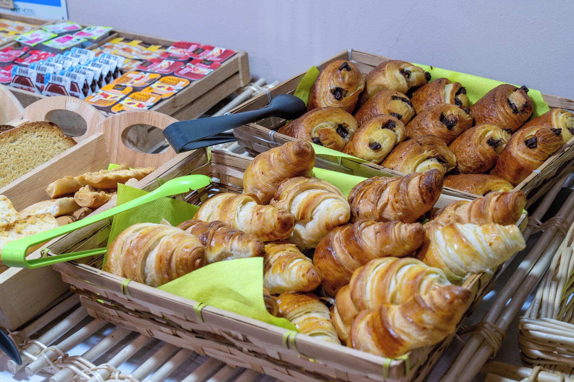 Foto - Brit Hotel Reims La Pompelle