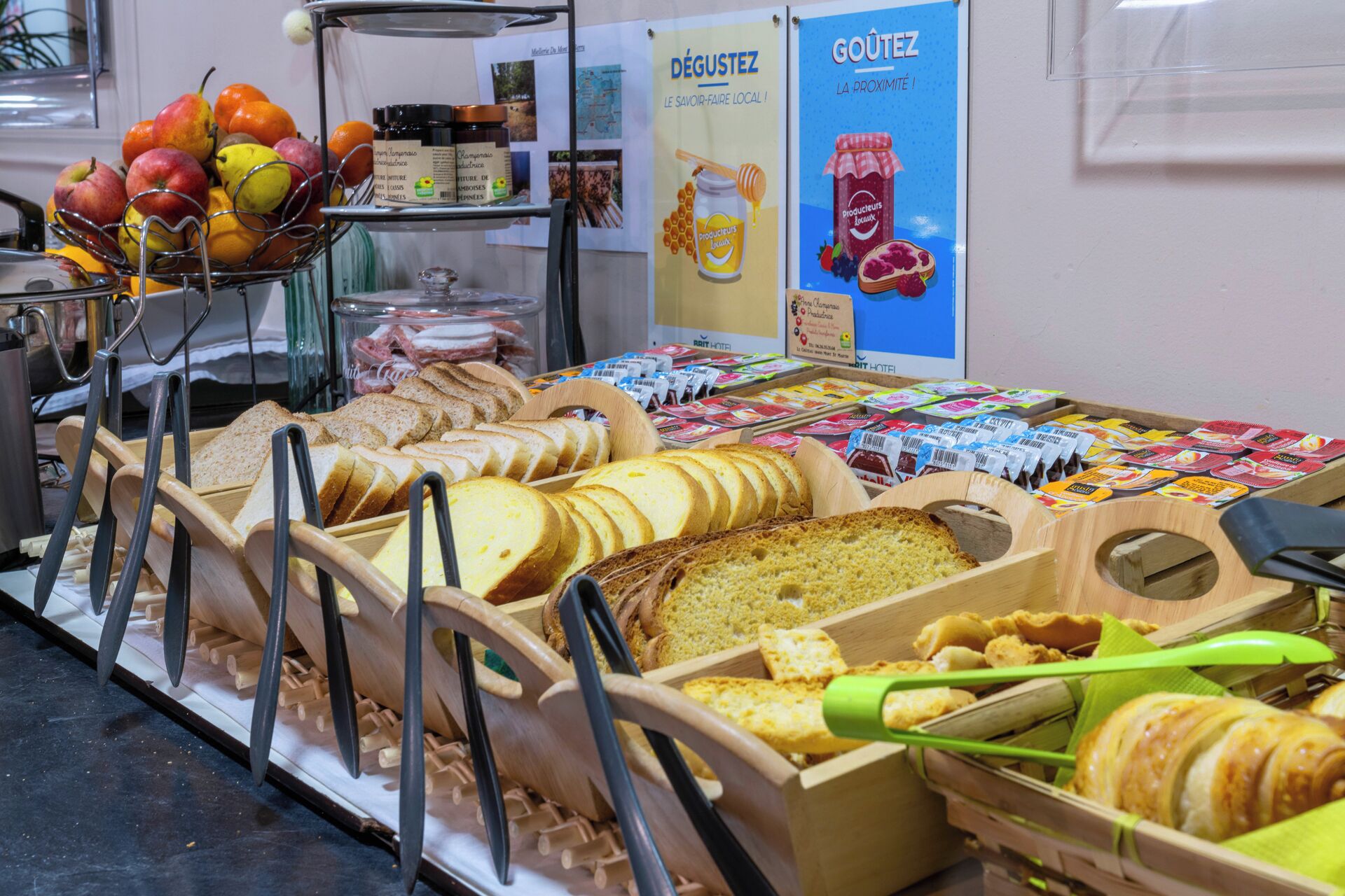 Foto - Brit Hotel Reims La Pompelle