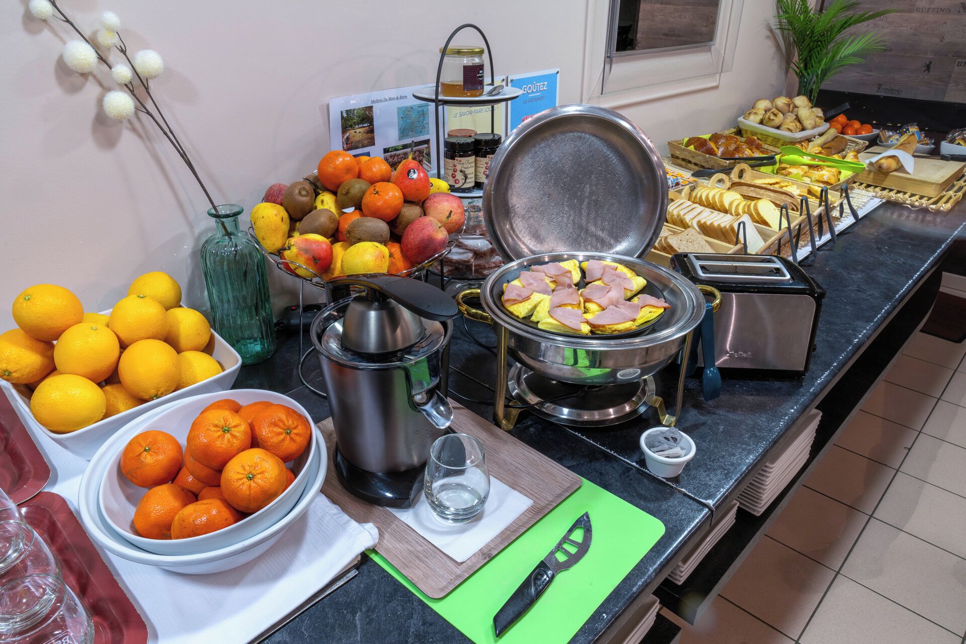 Foto - Brit Hotel Reims La Pompelle