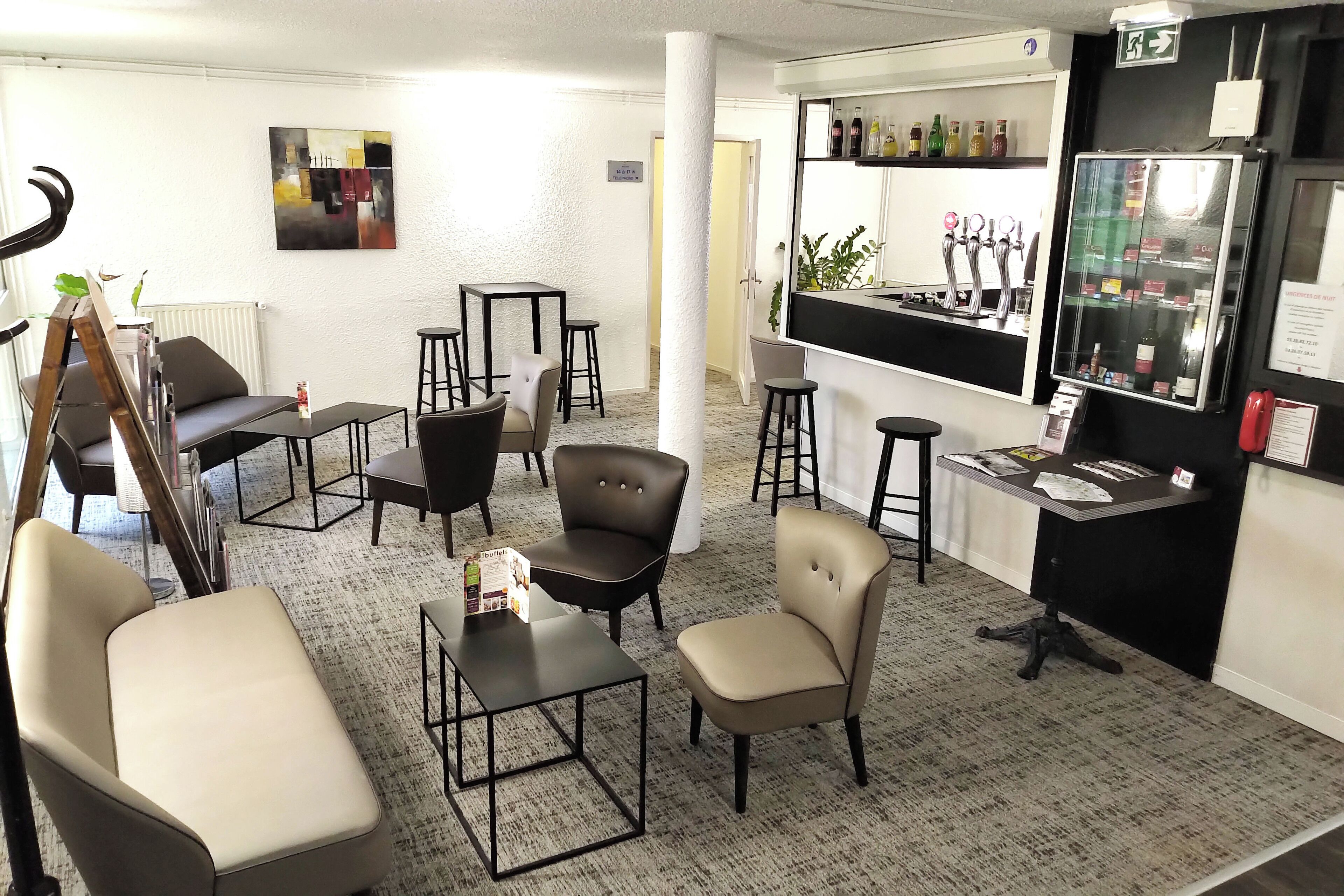 Foto - Brit Hotel Reims La Pompelle