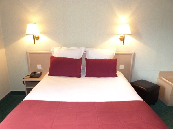 Standard Room (1-2 persons) | 1 bilik tidur, peralatan tempat tidur premium, dihias secara berasingan
