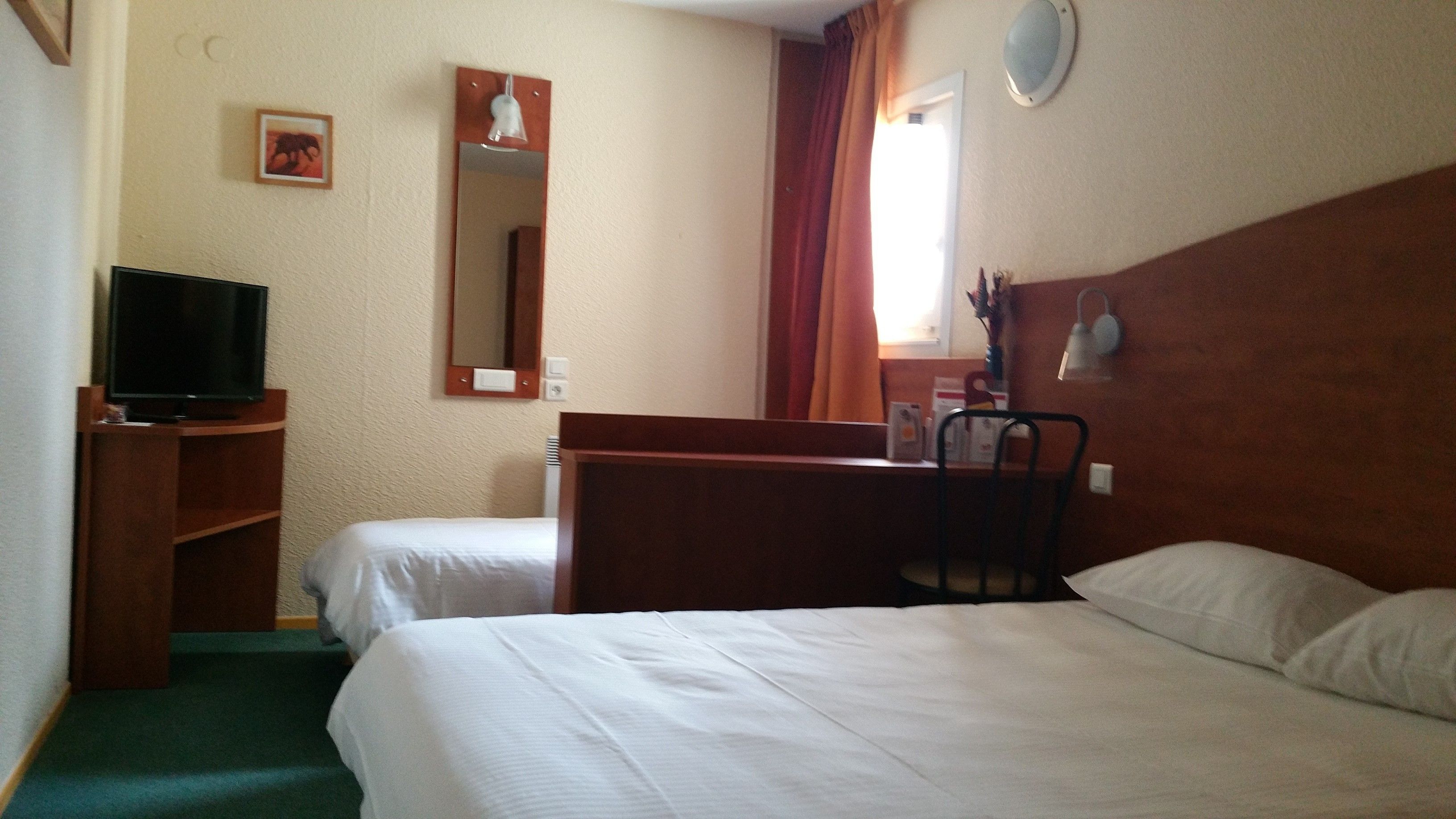 Photo - Adams Hotel