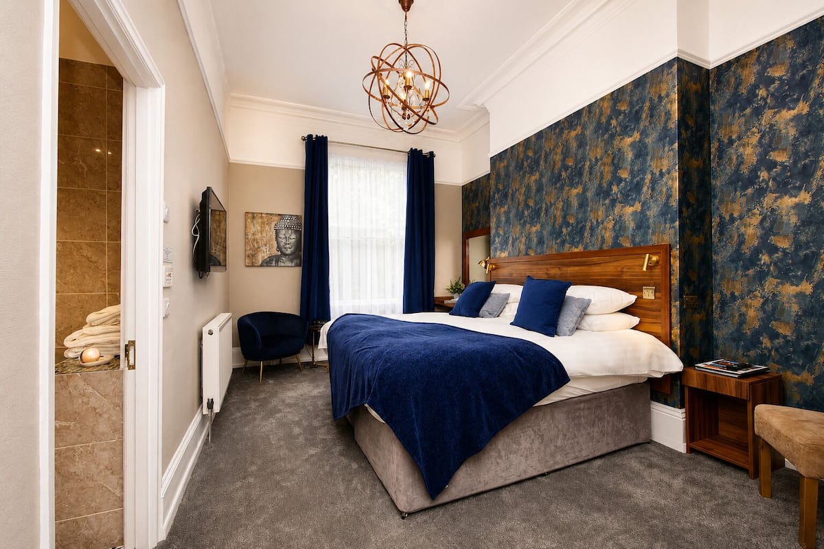 Luxury Double or Twin Room, City View | Premium bedding, desk, laptop workspace, WiFi