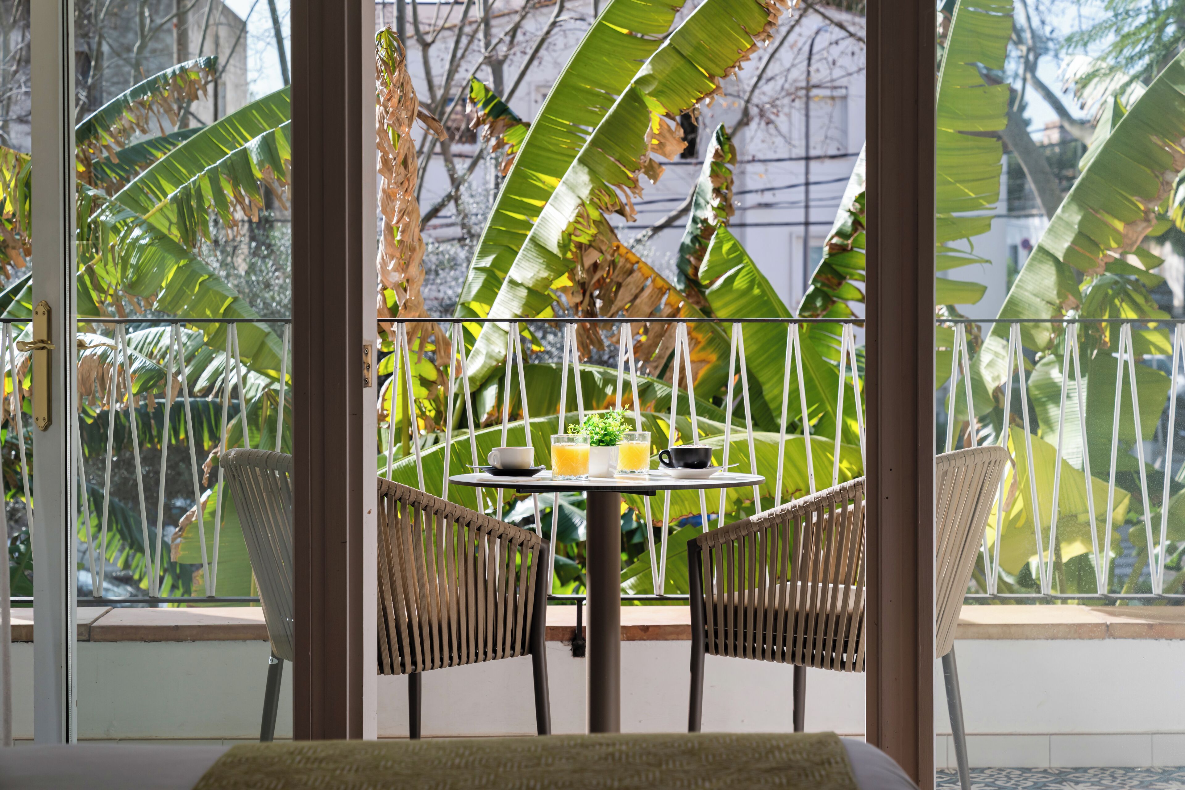 Twin kamer, balkon | 1 slaapkamer, donzen dekbedden, een minibar, een kluis op de kamer