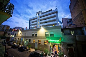 Ingresso della struttura