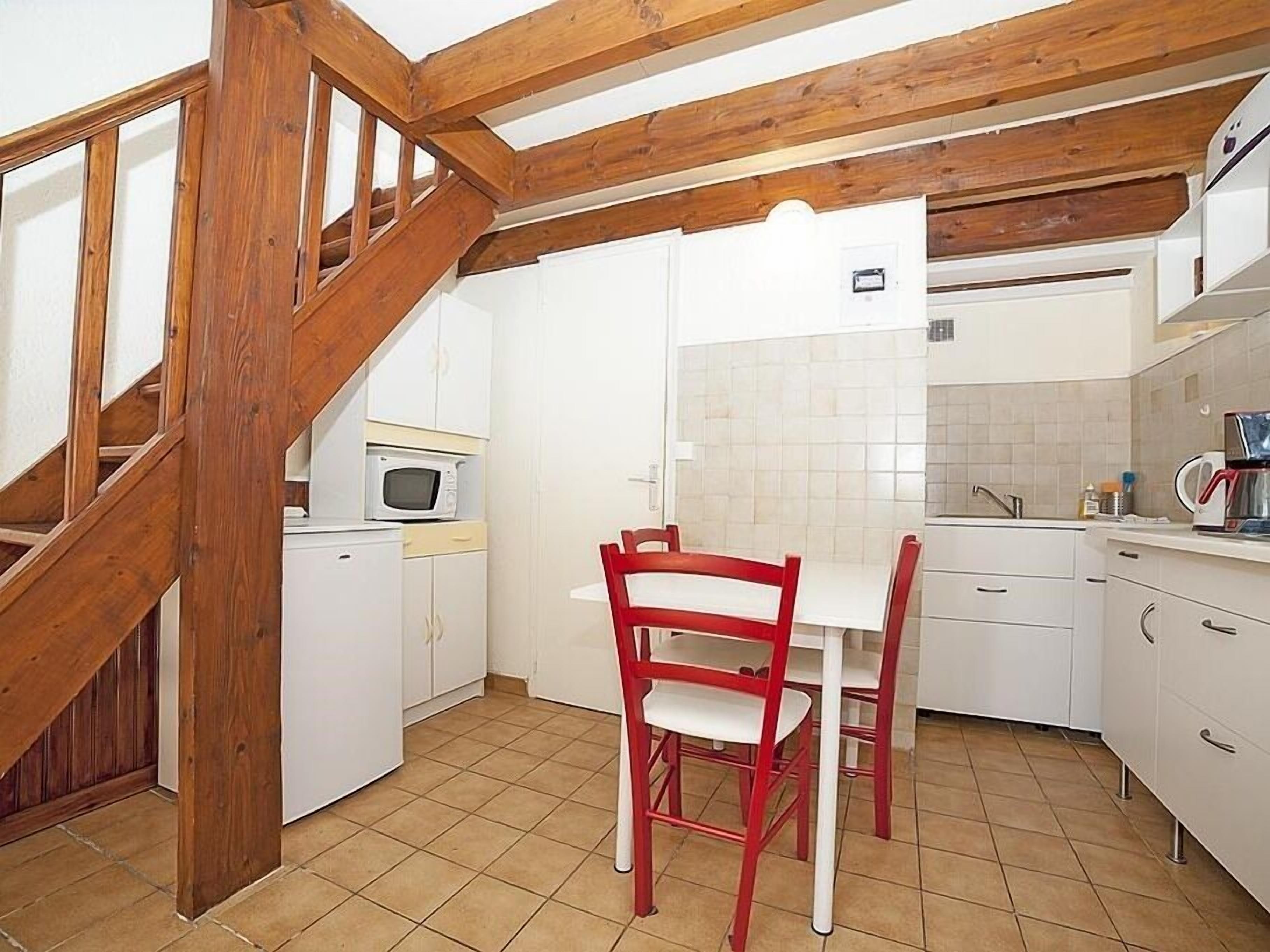 studio, ensuite | view from property