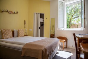 Room - Hôtel Du Soleil (Saint-Raphael)