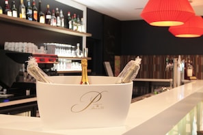 Bar (en la propiedad)