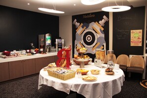 Daily buffet breakfast (EUR 13 per person)