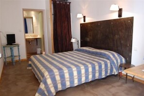 In-room safe, free cribs/infant beds, rollaway beds, free WiFi - Alba-Flora (Sollies Pont)